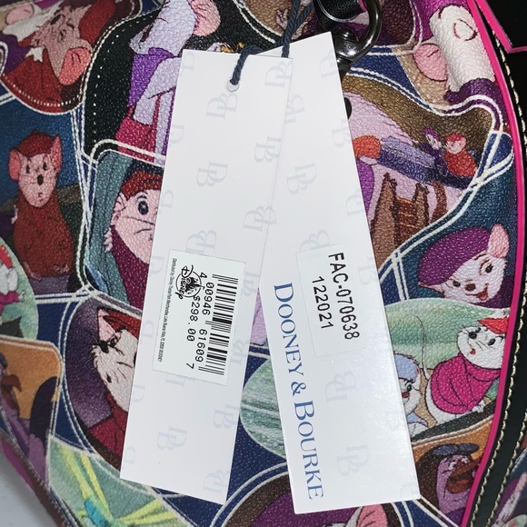 Disney “The Rescuers” Dooney & Bourke Drawstring Bucket Shoulder Bag-NWT - Picture 11 of 11